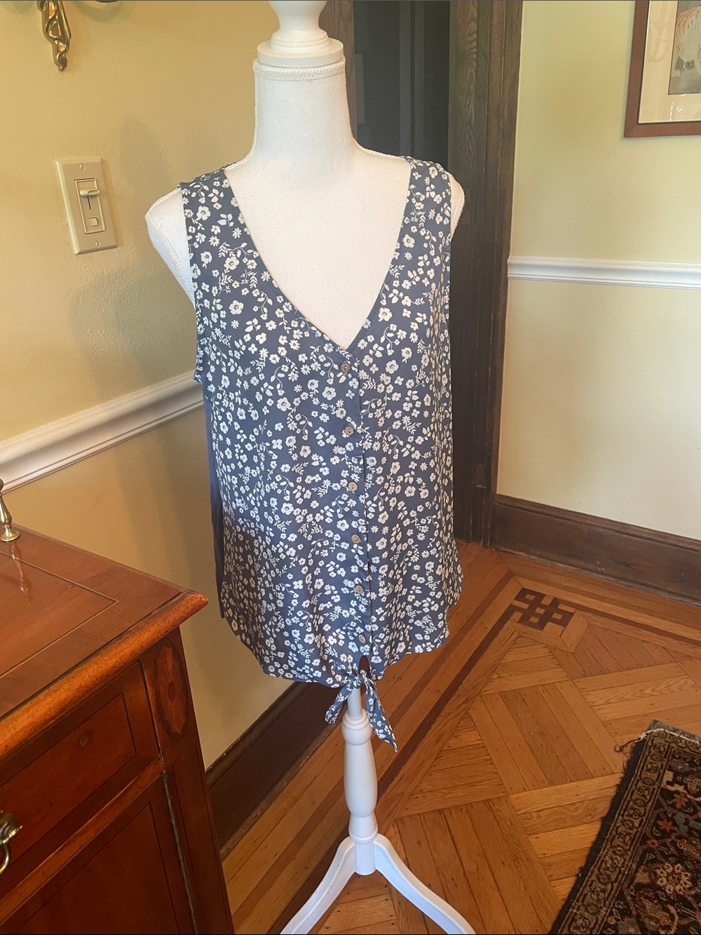 Fortune & Ivy Sleeveless Floral V-Neck Tie-Front Swim Coverup in Blue